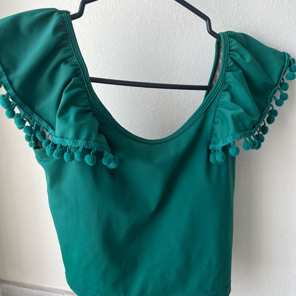 Kortni Jeane. Excellent condition. swim top. Emerald green. XS.